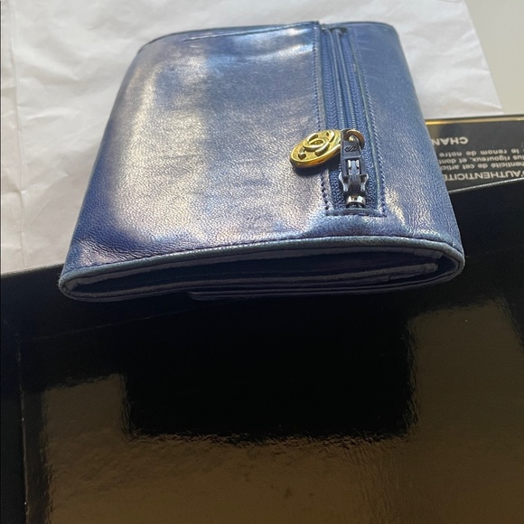 Chanel - Picture 9 of 10